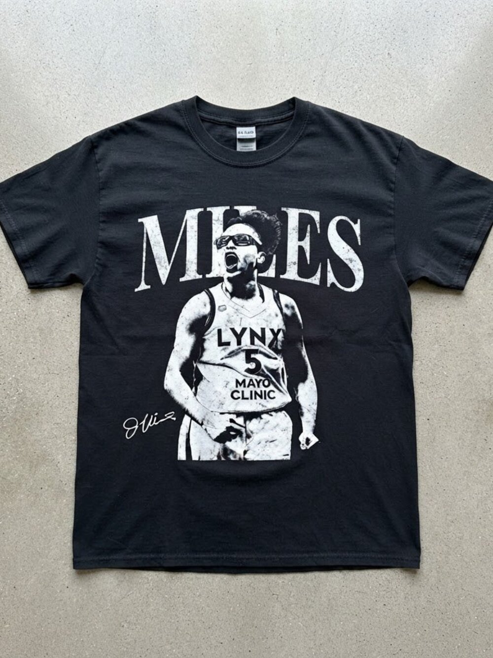 Minnesota Lynx Kayla McBride Vintage Style Graphic Black T-Shirt S-4XL